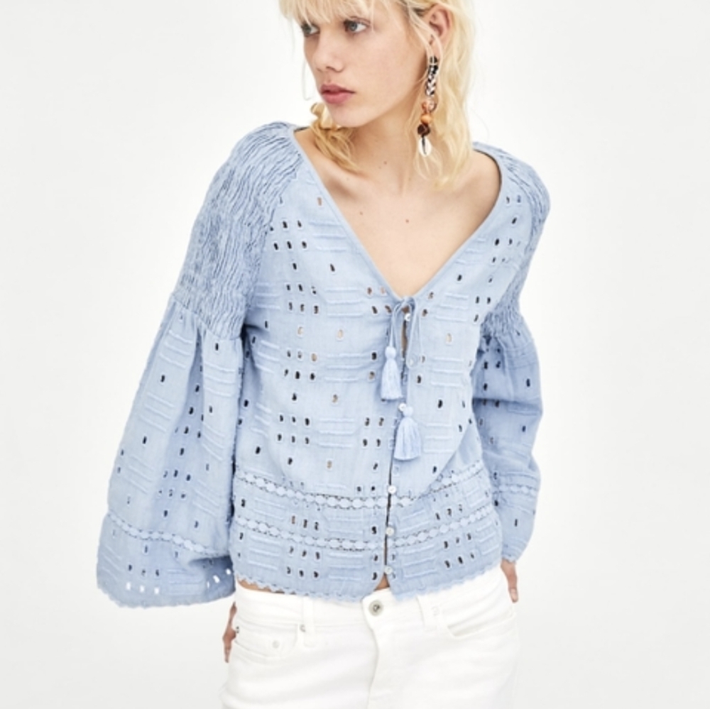 Zara  TRF Collection  Long Sleeve Top Size XS (OVERSIZE)